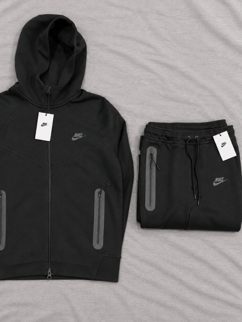 Black Nike Tech Set